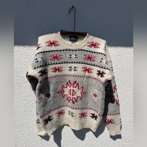 VTG Woolrich Sweater Size Medium